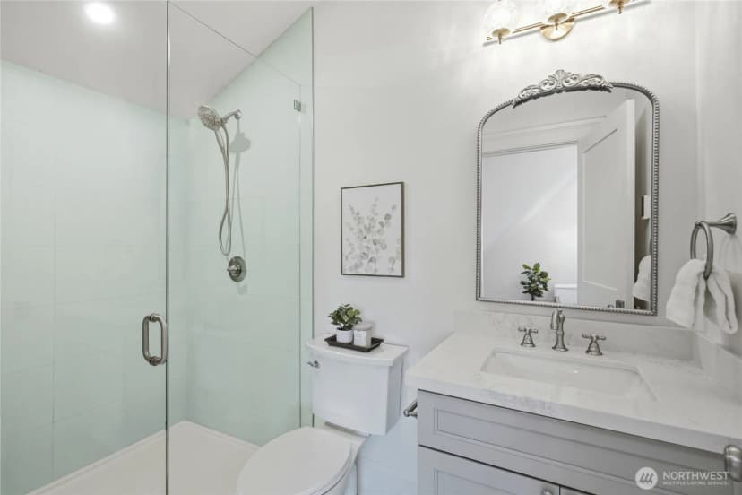 Property photo for 7717 2nd Avenue Ne, Seattle photo 18