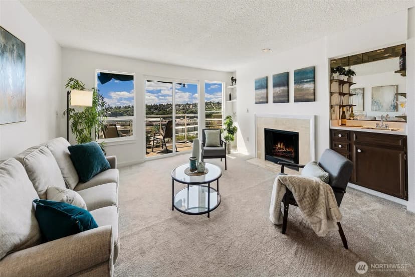 Property photo for 2221 Gilman Drive W #303, Seattle photo 12