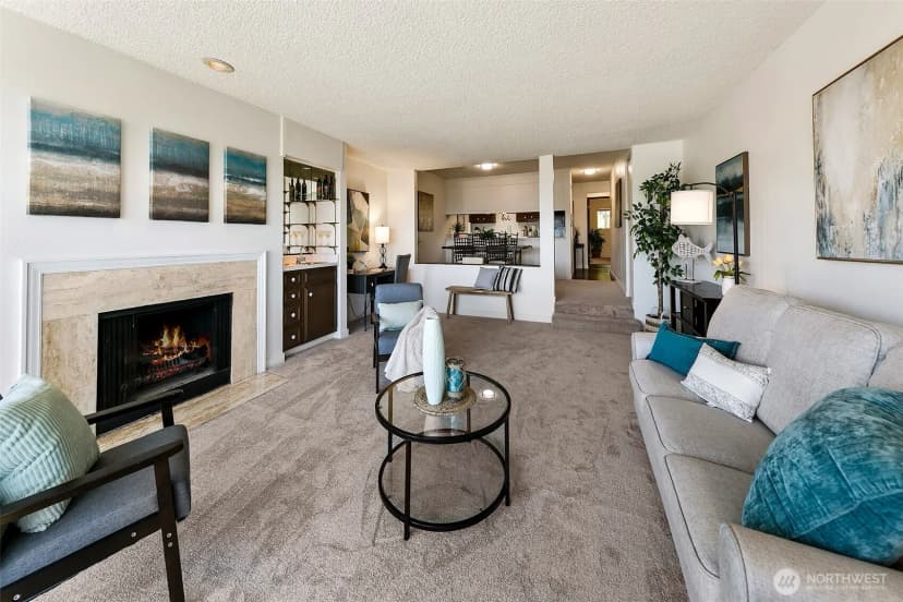 Property photo for 2221 Gilman Drive W #303, Seattle photo 14