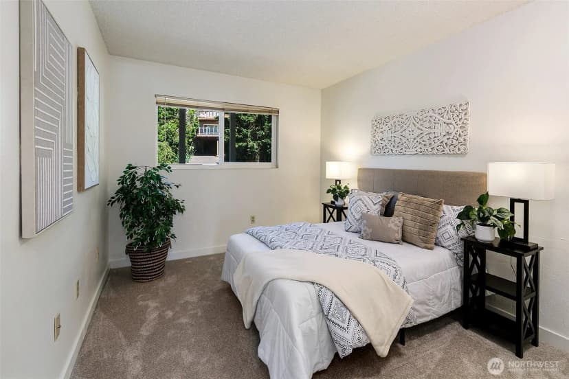 Property photo for 2221 Gilman Drive W #303, Seattle photo 17