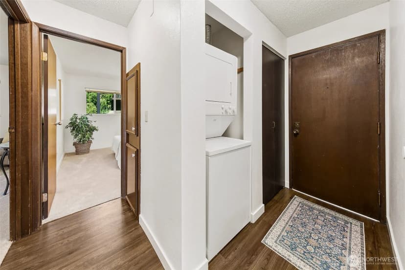 Property photo for 2221 Gilman Drive W #303, Seattle photo 18