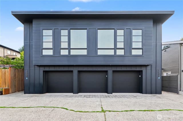 Property photo for 2609 31st Avenue W #b, Seattle photo 2