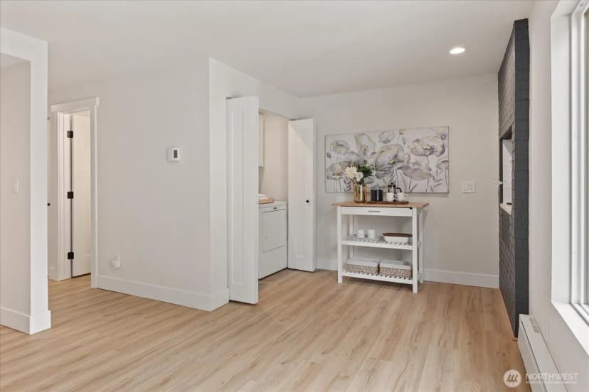 Property photo for 1035 156th Avenue Ne #33, Bellevue photo 4