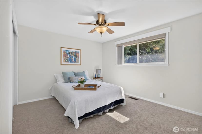 Property photo for 6 156th Place Sw, Bothell photo 16