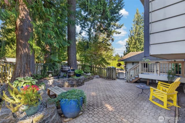 Property photo for 6 156th Place Sw, Bothell photo 3