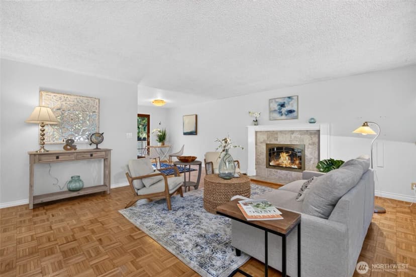 Property photo for 6 156th Place Sw, Bothell photo 8