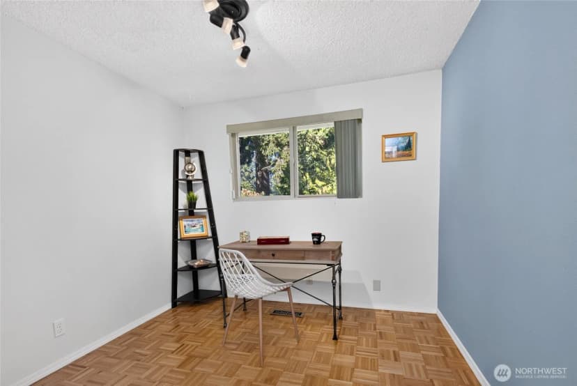 Property photo for 6 156th Place Sw, Bothell photo 18