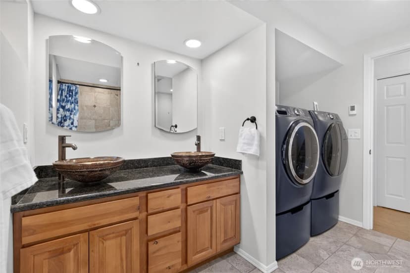 Property photo for 6 156th Place Sw, Bothell photo 25