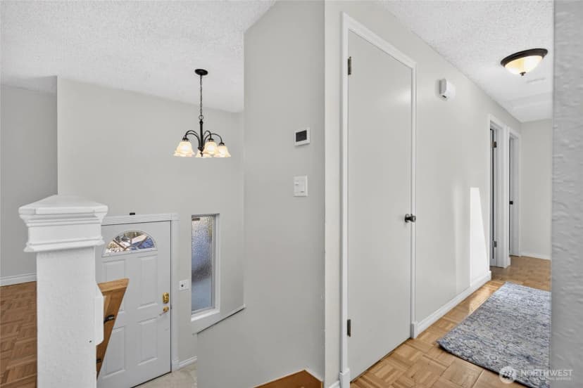 Property photo for 6 156th Place Sw, Bothell photo 7