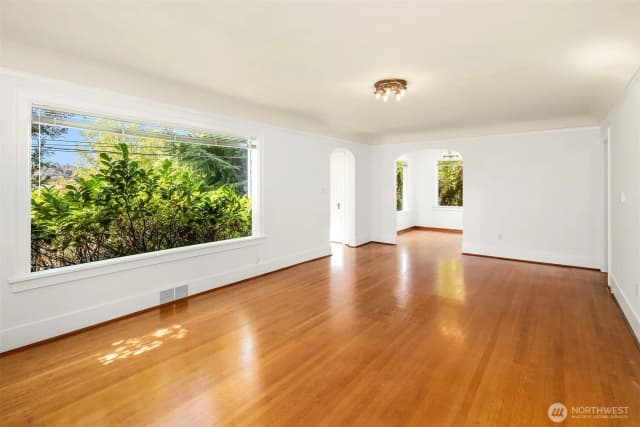 Property photo for 3838 38th Avenue S, Seattle photo 5