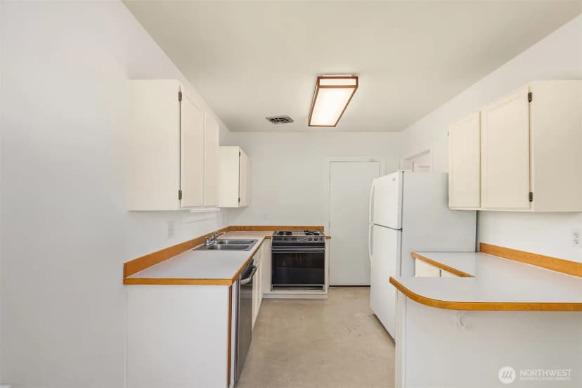 Property photo for 3838 38th Avenue S, Seattle photo 10