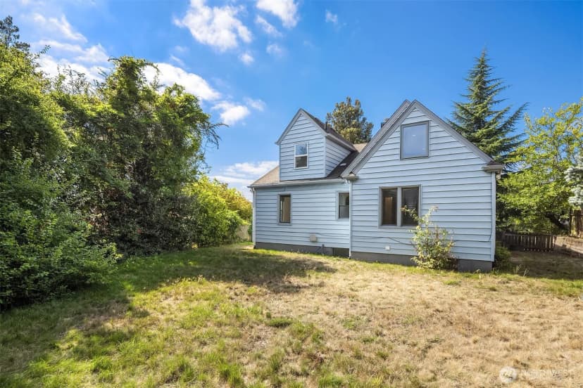 Property photo for 3838 38th Avenue S, Seattle photo 23