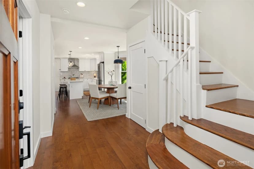 Property photo for 906 29th Avenue, Seattle
