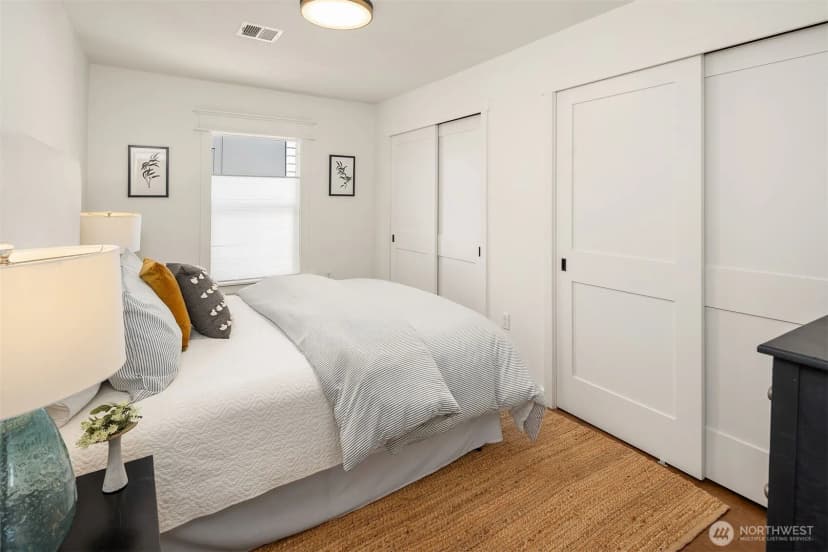 Property photo for 906 29th Avenue, Seattle photo 13