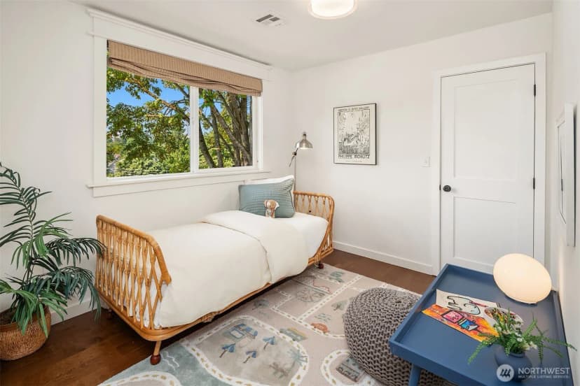 Property photo for 906 29th Avenue, Seattle photo 15