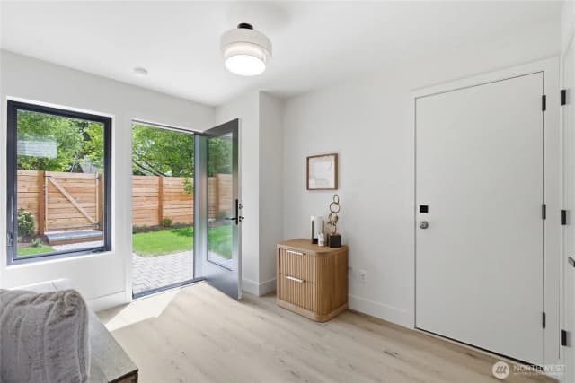 Property photo for 326 Nw 80th Street, Seattle photo 3
