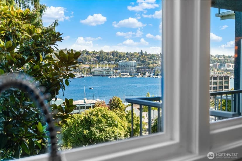 Property photo for 1758 Dexter Avenue N #5, Seattle photo 26