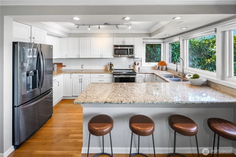 Property photo for 1758 Dexter Avenue N #5, Seattle photo 14