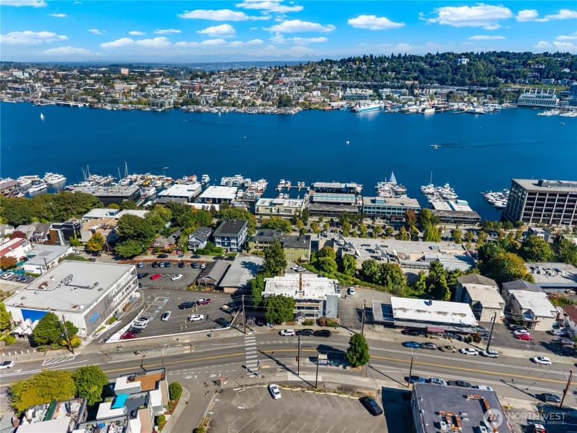 Property photo for 1758 Dexter Avenue N #5, Seattle photo 31