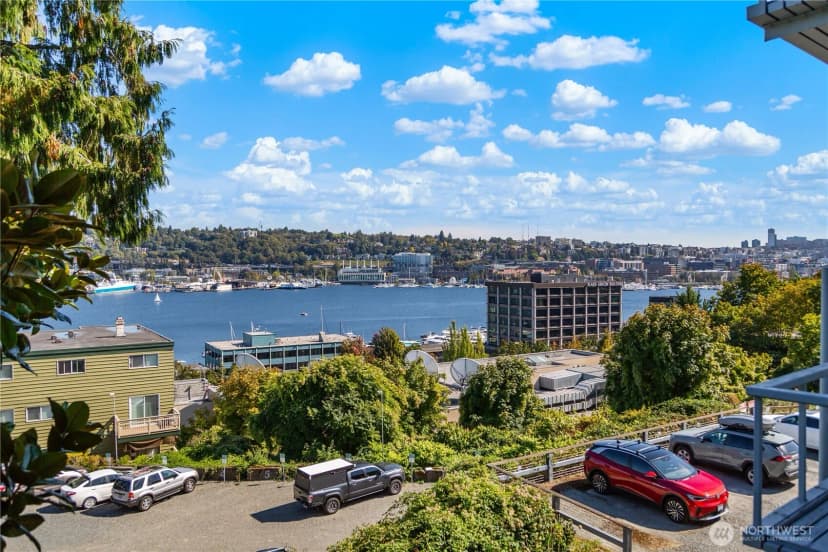 Property photo for 1758 Dexter Avenue N #5, Seattle photo 38