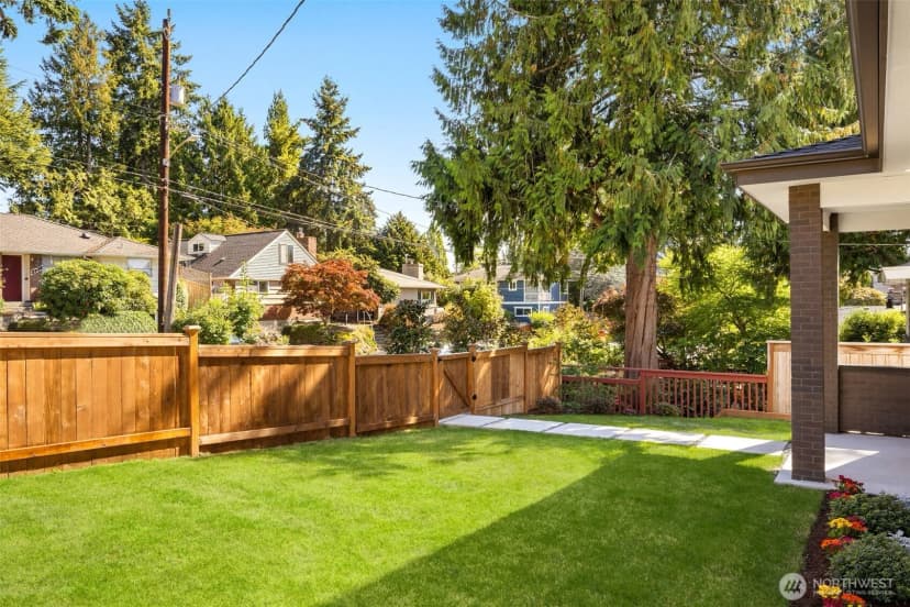 Property photo for 2731 50th Avenue Sw, Seattle photo 32