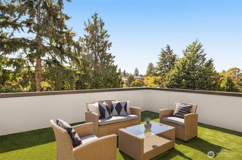 Property photo for 2731 50th Avenue Sw, Seattle photo 29