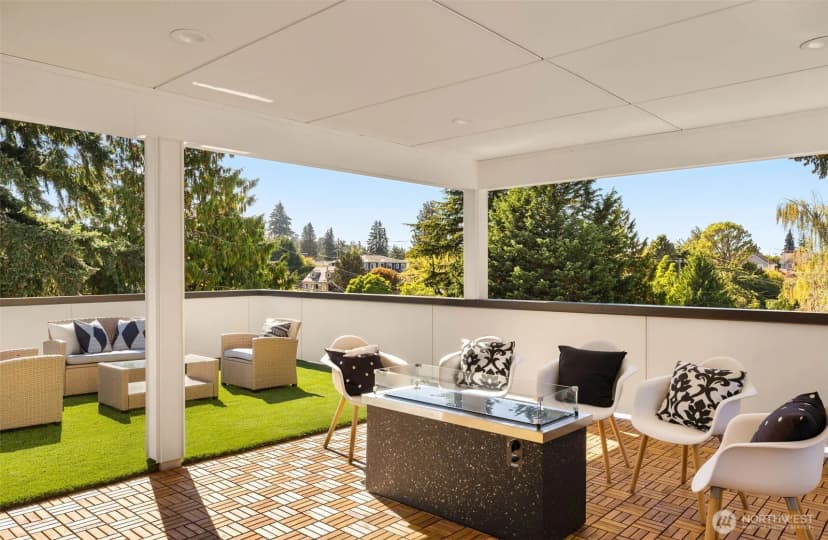 Property photo for 2731 50th Avenue Sw, Seattle photo 28