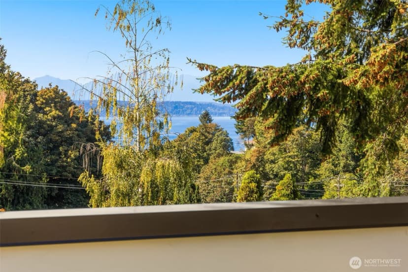 Property photo for 2731 50th Avenue Sw, Seattle photo 33
