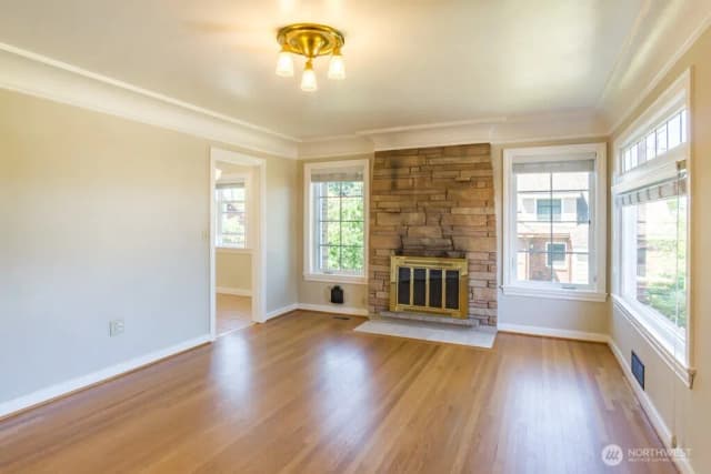Property photo for 507 Ne 91st Street, Seattle photo 2