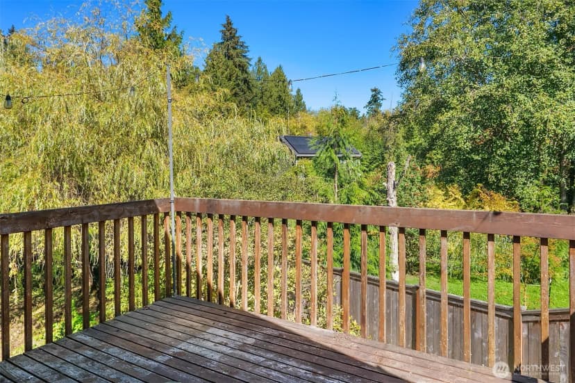Property photo for 23023 39th Avenue W, Brier photo 18