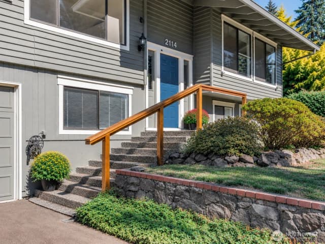 Property photo for 2114 Ne Bartre Court, Poulsbo photo 2