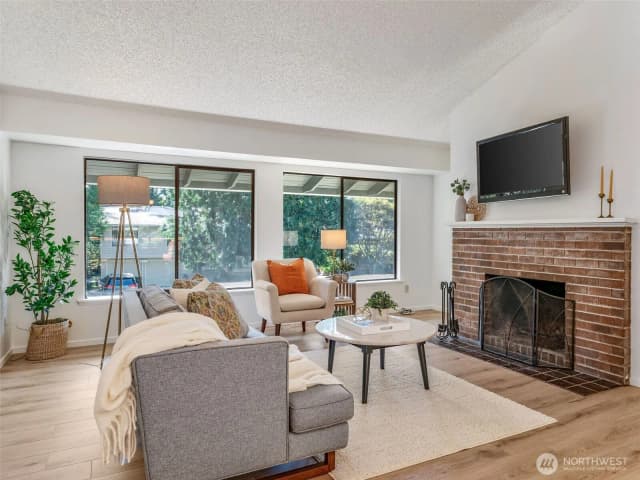 Property photo for 2114 Ne Bartre Court, Poulsbo photo 5