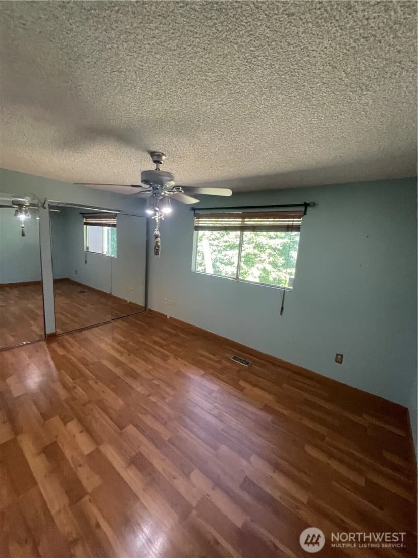 Property photo for 32508 44th Avenue S, Federal Way photo 12