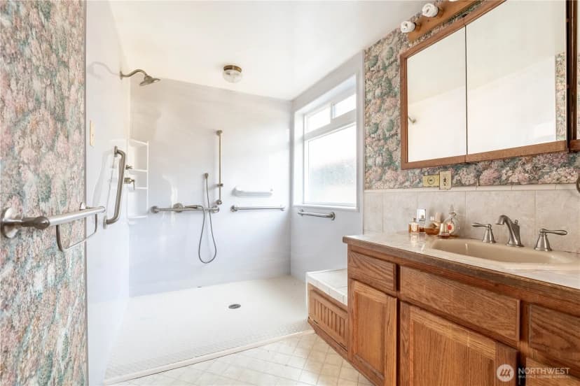 Property photo for 10702 Cramer Road Nw, Gig Harbor photo 11
