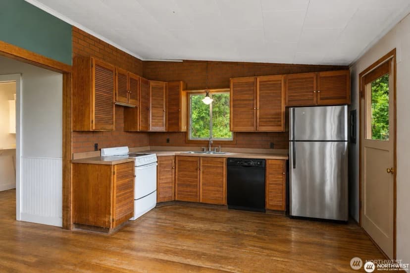 Property photo for 14238 41st Avenue Ne, Seattle photo 23
