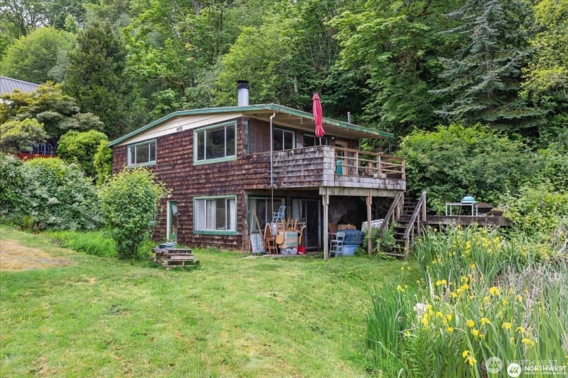 Property photo for 14238 41st Avenue Ne, Seattle photo 13