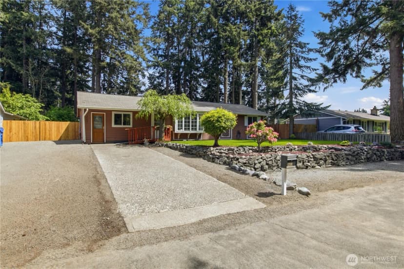 Property photo for 12601 105th Avenue Ct E, Puyallup photo 3