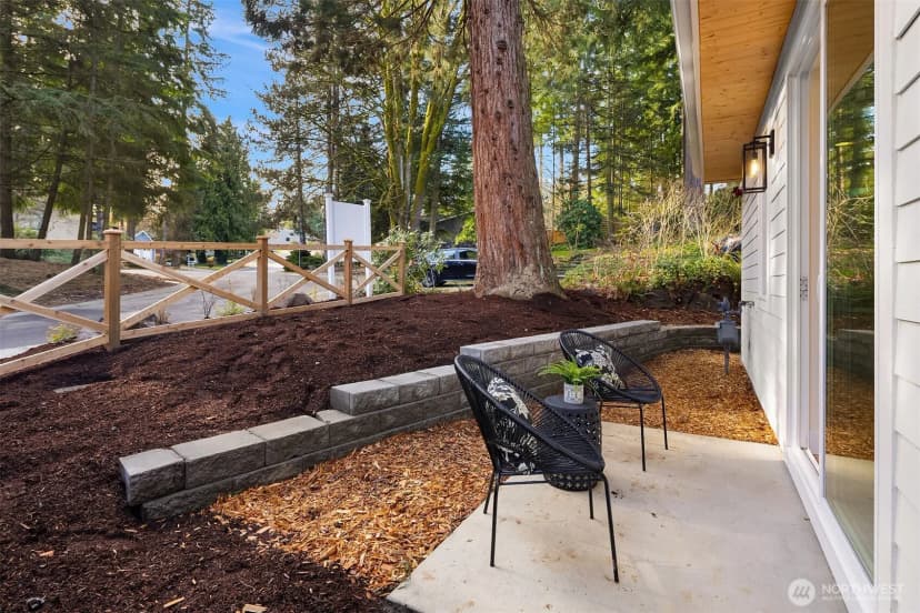 Property photo for 11810 Ne 103rd Place, Kirkland photo 18