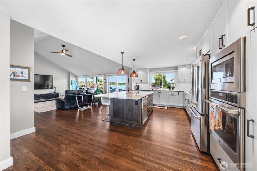 Property photo for 2803 200th Avenue E, Lake Tapps photo 9