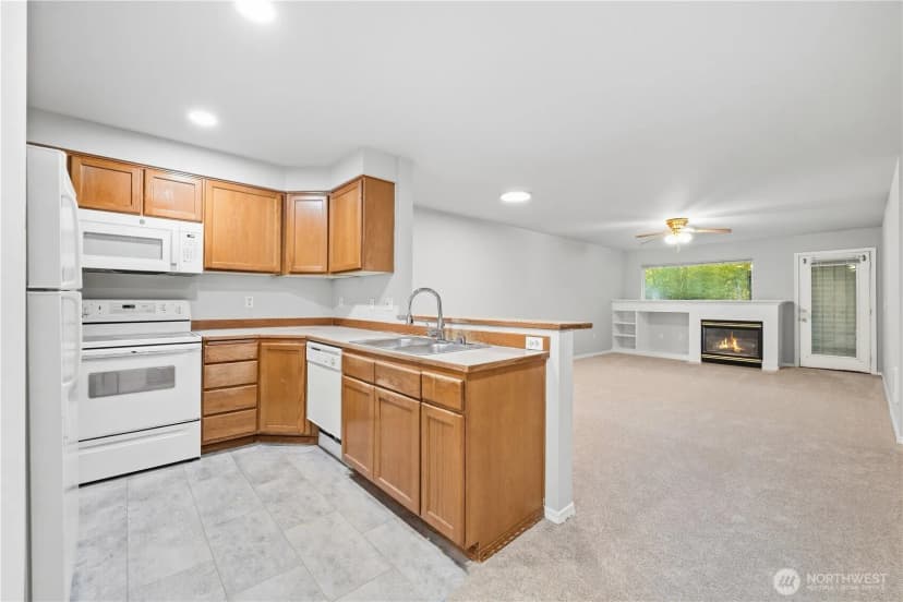 Property photo for 11421 8th Avenue W #aa102, Everett photo 7