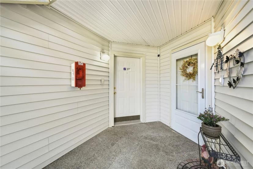 Property photo for 11421 8th Avenue W #aa102, Everett photo 4