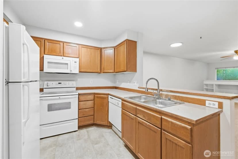 Property photo for 11421 8th Avenue W #aa102, Everett photo 8