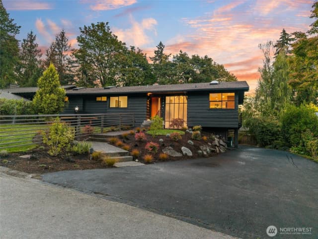 Property photo for 4234 Ne 89th Street, Seattle