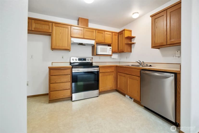 Property photo for 3617 186th Place Ne #4b, Arlington photo 10