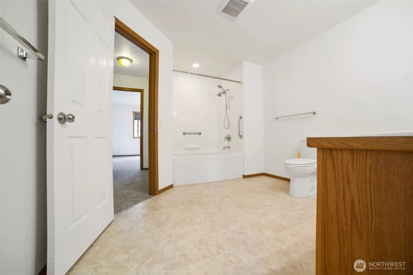 Property photo for 3617 186th Place Ne #4b, Arlington photo 24