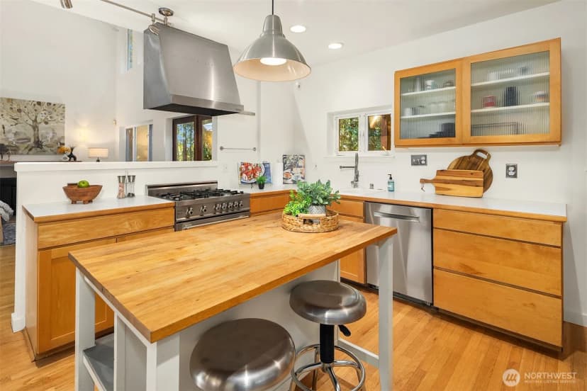 Property photo for 9565 Ne Daniel Court, Bainbridge Island photo 9