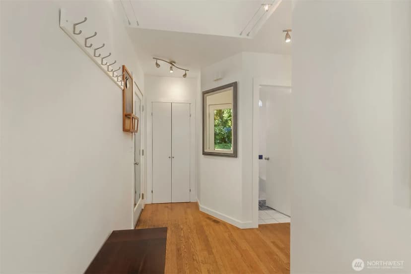 Property photo for 9565 Ne Daniel Court, Bainbridge Island photo 12