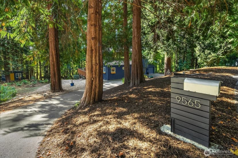 Property photo for 9565 Ne Daniel Court, Bainbridge Island photo 3