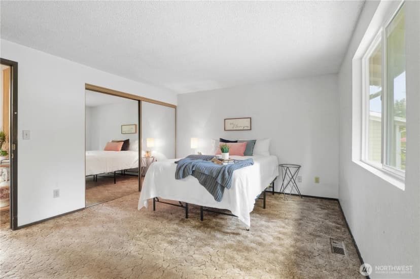 Property photo for 16916 29th Drive Se, Bothell photo 16