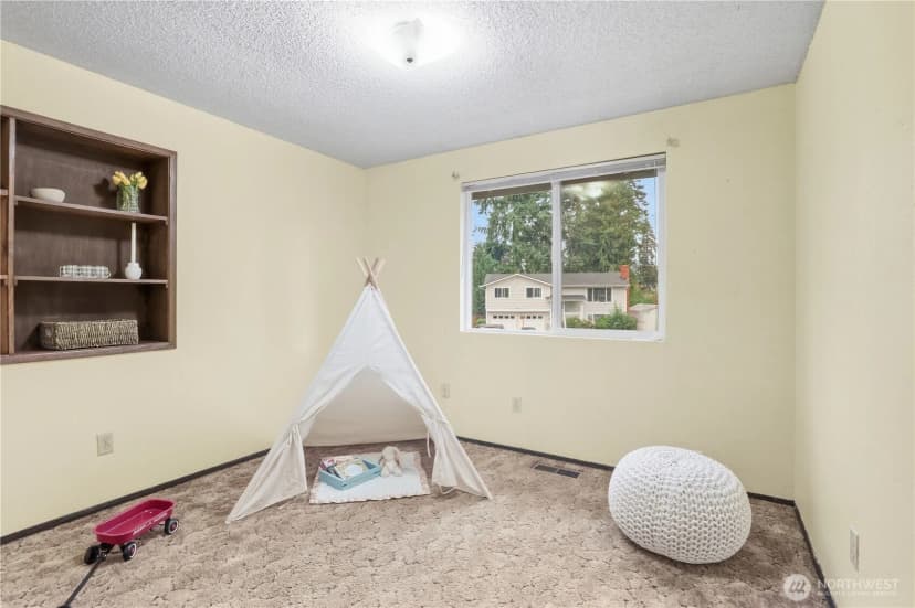 Property photo for 16916 29th Drive Se, Bothell photo 19